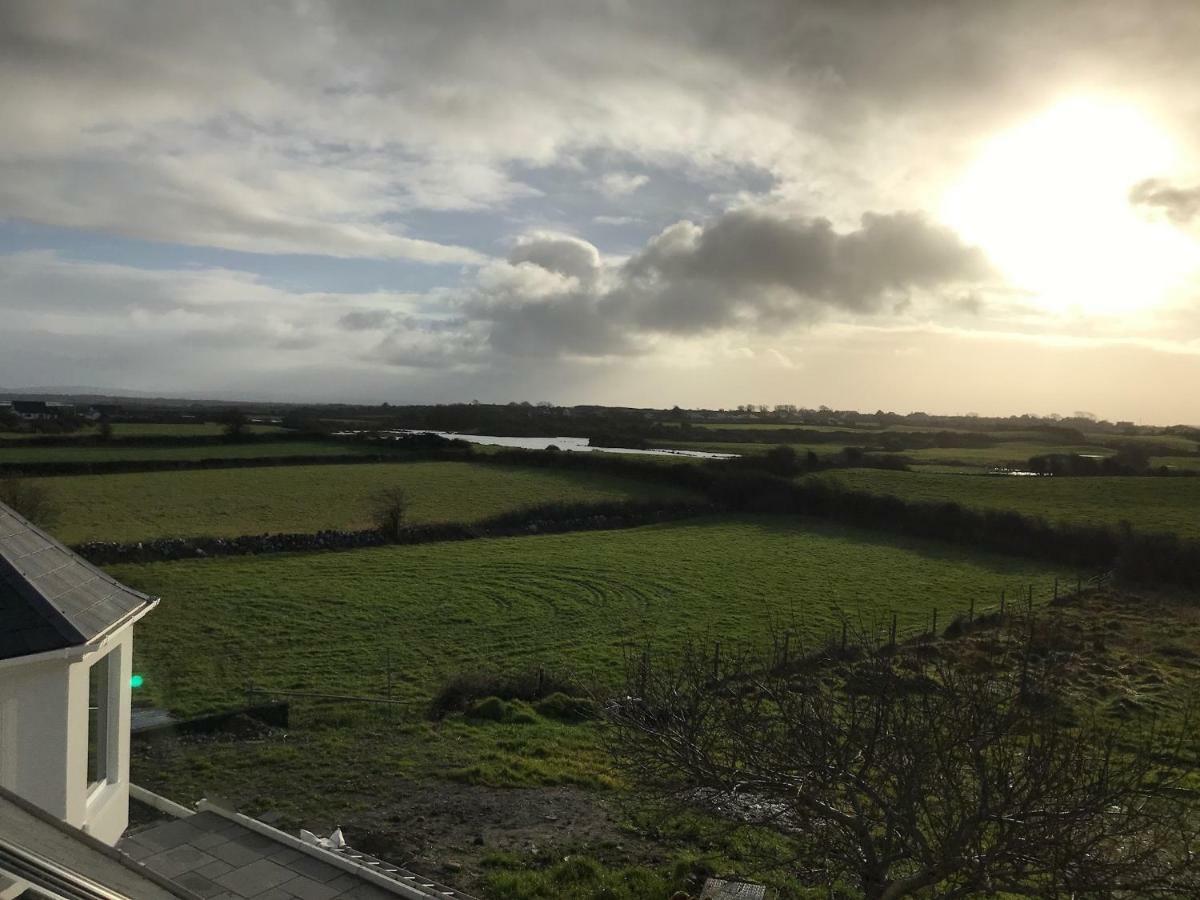 Atlantic Retreat Lodge Kinvara ภายนอก รูปภาพ