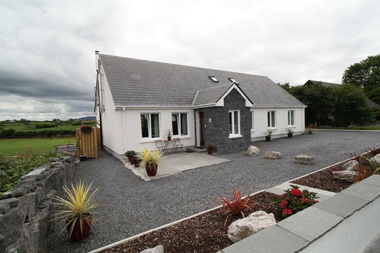 Atlantic Retreat Lodge Kinvara ภายนอก รูปภาพ