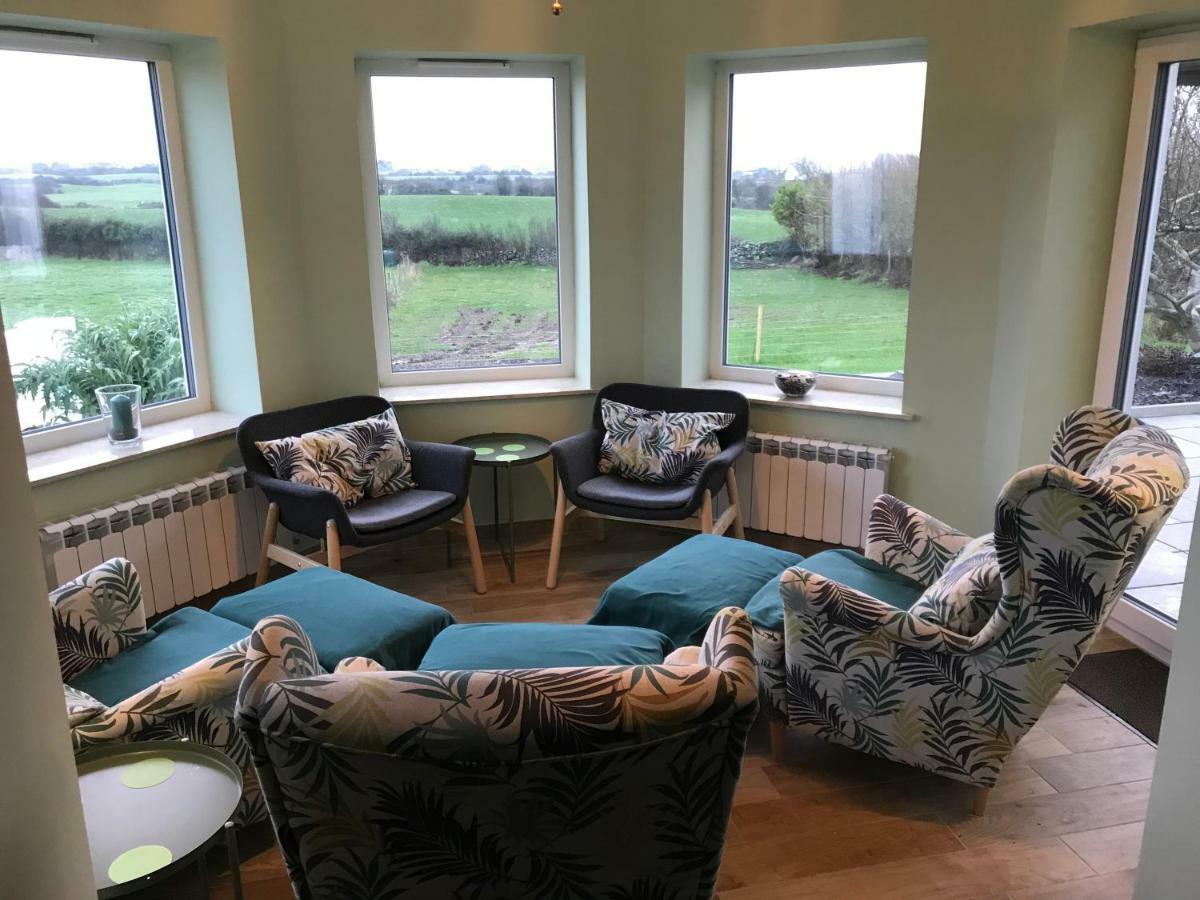 Atlantic Retreat Lodge Kinvara ภายนอก รูปภาพ