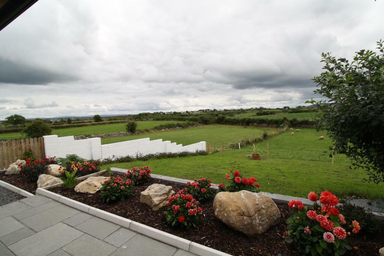 Atlantic Retreat Lodge Kinvara ภายนอก รูปภาพ